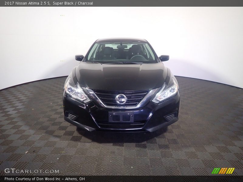 Super Black / Charcoal 2017 Nissan Altima 2.5 S