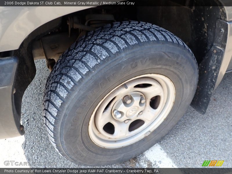 Mineral Gray Metallic / Medium Slate Gray 2006 Dodge Dakota ST Club Cab