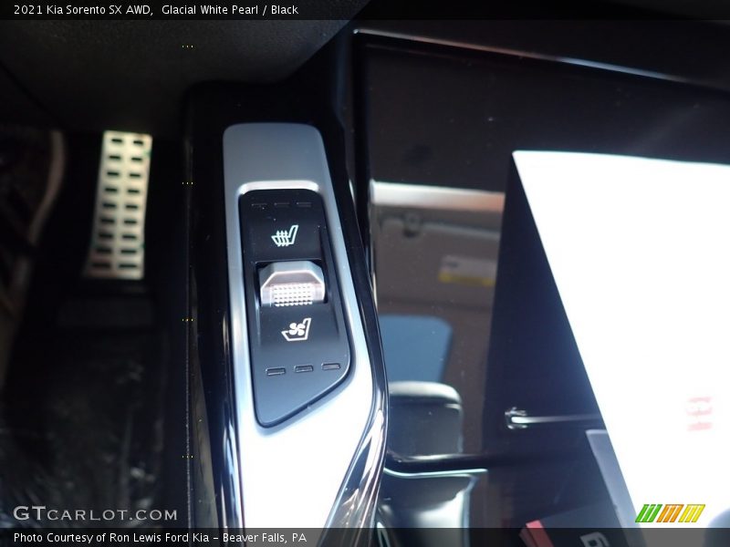 Glacial White Pearl / Black 2021 Kia Sorento SX AWD