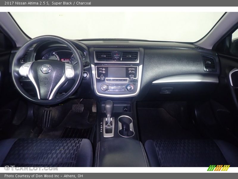 Super Black / Charcoal 2017 Nissan Altima 2.5 S