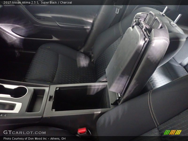 Super Black / Charcoal 2017 Nissan Altima 2.5 S
