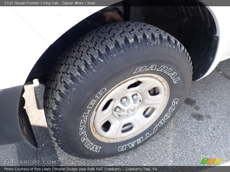 Glacier White / Steel 2015 Nissan Frontier S King Cab
