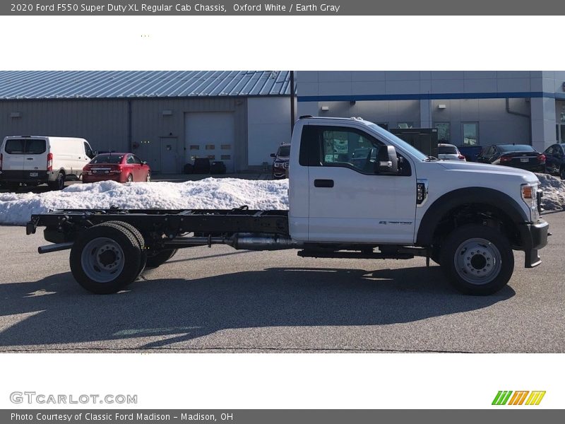  2020 F550 Super Duty XL Regular Cab Chassis Oxford White