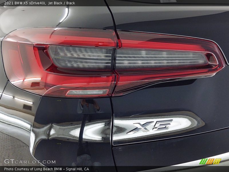 Jet Black / Black 2021 BMW X5 sDrive40i