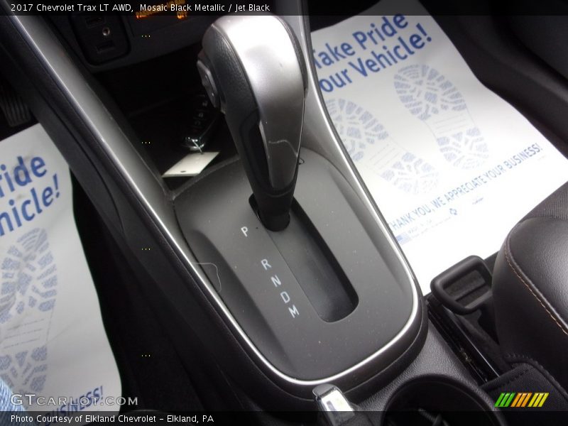 Mosaic Black Metallic / Jet Black 2017 Chevrolet Trax LT AWD