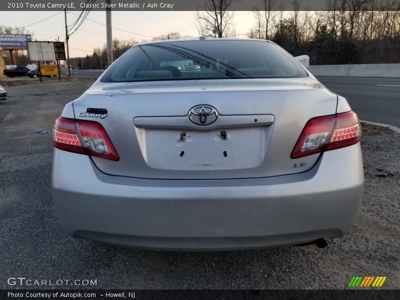 Classic Silver Metallic / Ash Gray 2010 Toyota Camry LE