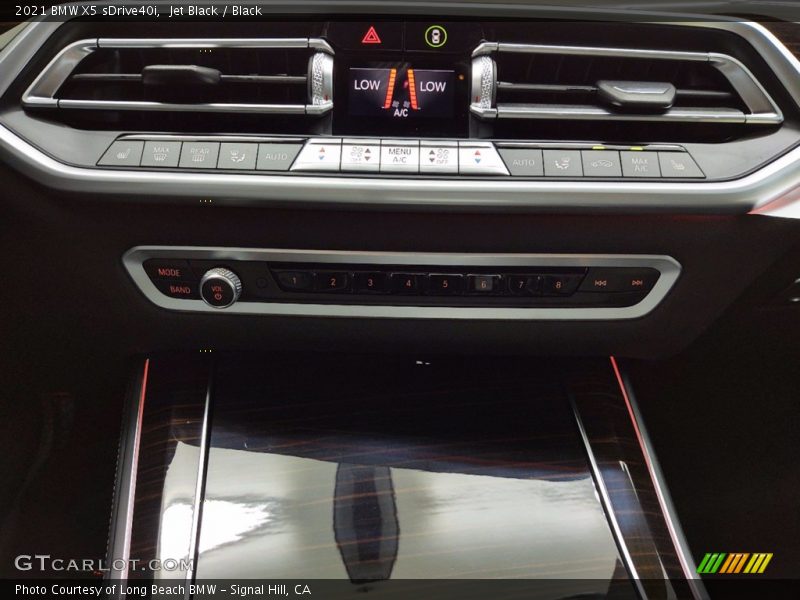Jet Black / Black 2021 BMW X5 sDrive40i