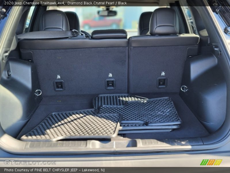 Diamond Black Crystal Pearl / Black 2020 Jeep Cherokee Trailhawk 4x4