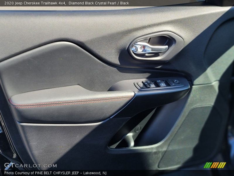 Diamond Black Crystal Pearl / Black 2020 Jeep Cherokee Trailhawk 4x4