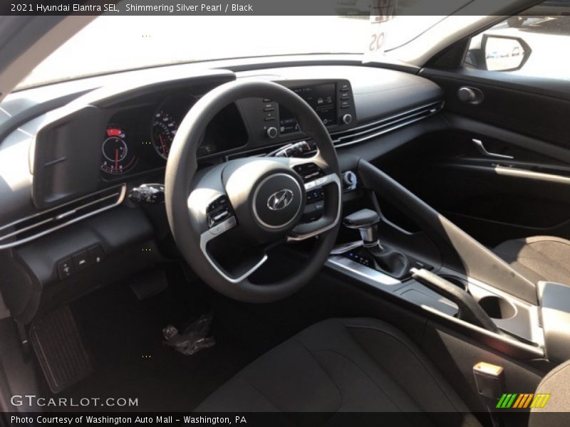 Shimmering Silver Pearl / Black 2021 Hyundai Elantra SEL