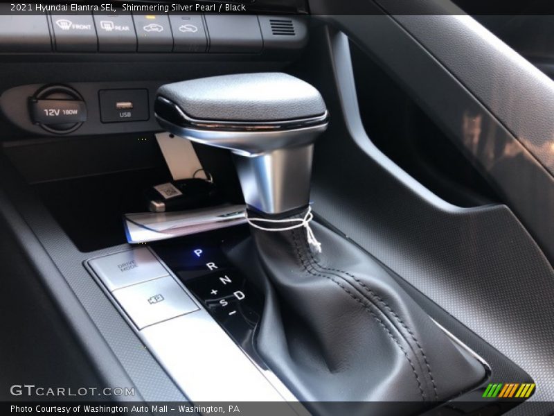 Shimmering Silver Pearl / Black 2021 Hyundai Elantra SEL