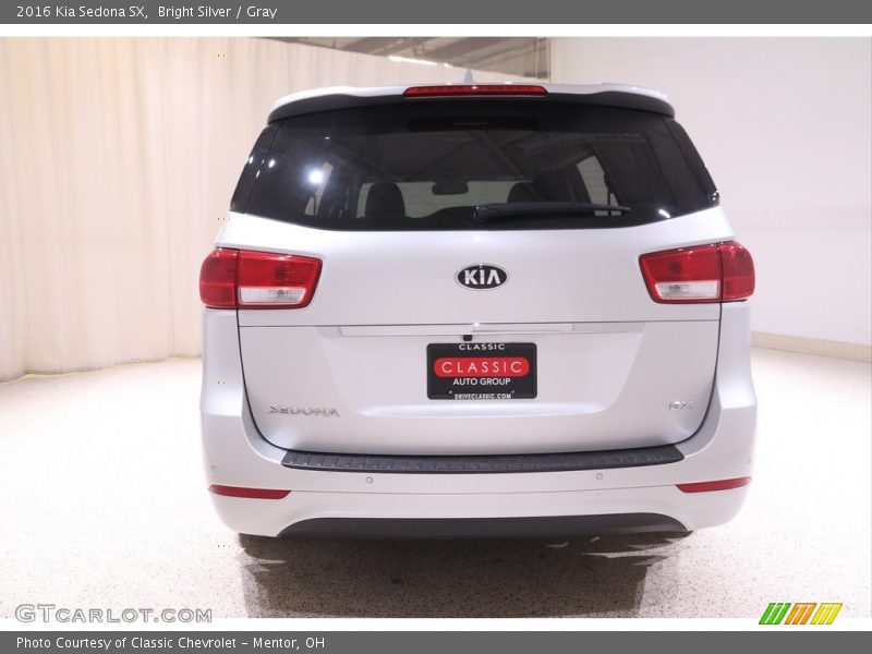 Bright Silver / Gray 2016 Kia Sedona SX