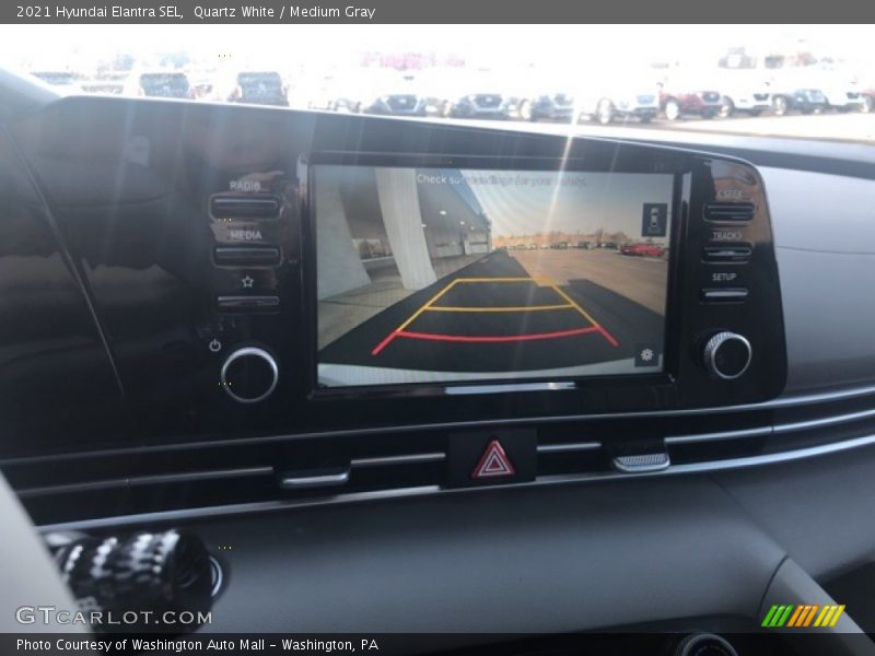 Quartz White / Medium Gray 2021 Hyundai Elantra SEL