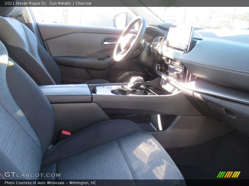 Gun Metallic / Charcoal 2021 Nissan Rogue SV