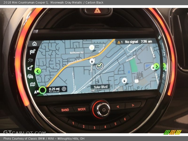 Moonwalk Gray Metallic / Carbon Black 2018 Mini Countryman Cooper S