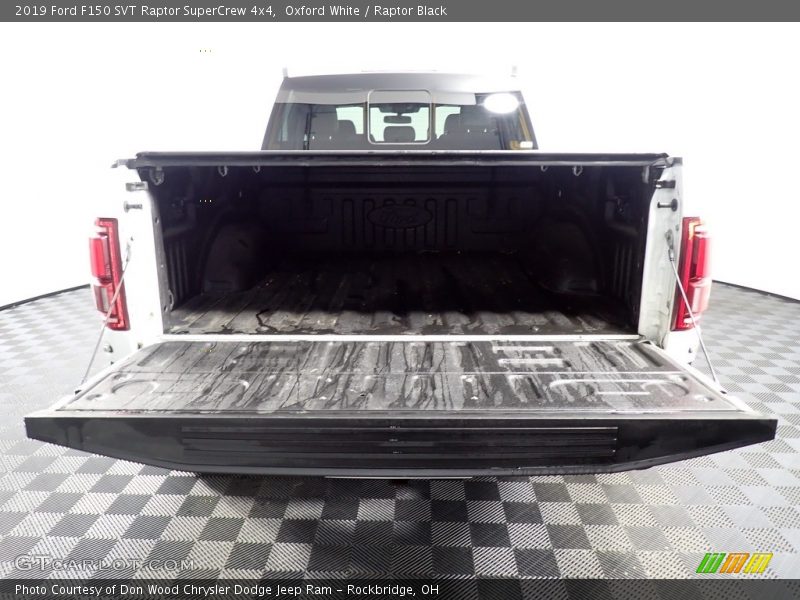 Oxford White / Raptor Black 2019 Ford F150 SVT Raptor SuperCrew 4x4