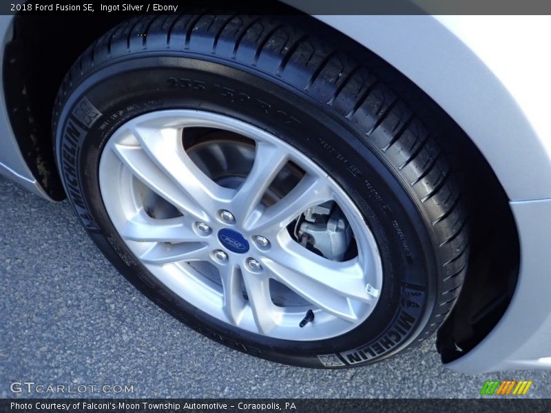 Ingot Silver / Ebony 2018 Ford Fusion SE