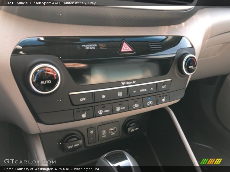 Winter White / Gray 2021 Hyundai Tucson Sport AWD