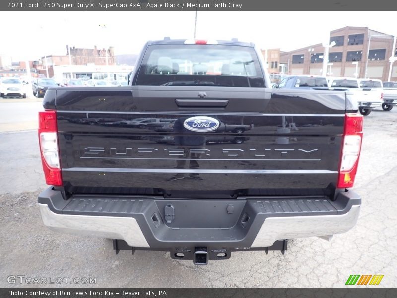 Agate Black / Medium Earth Gray 2021 Ford F250 Super Duty XL SuperCab 4x4