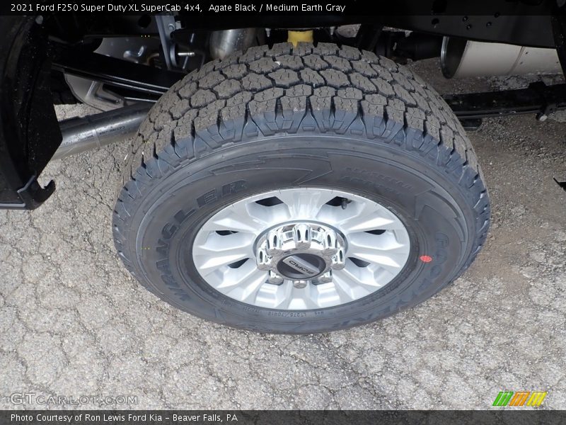Agate Black / Medium Earth Gray 2021 Ford F250 Super Duty XL SuperCab 4x4