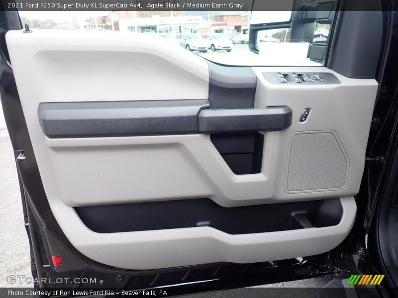Agate Black / Medium Earth Gray 2021 Ford F250 Super Duty XL SuperCab 4x4
