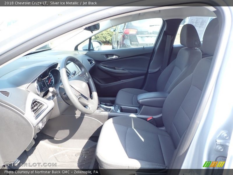 Silver Ice Metallic / Jet Black 2018 Chevrolet Cruze LT