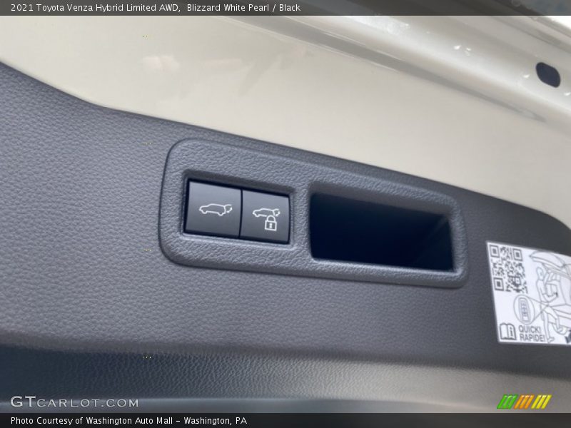 Blizzard White Pearl / Black 2021 Toyota Venza Hybrid Limited AWD