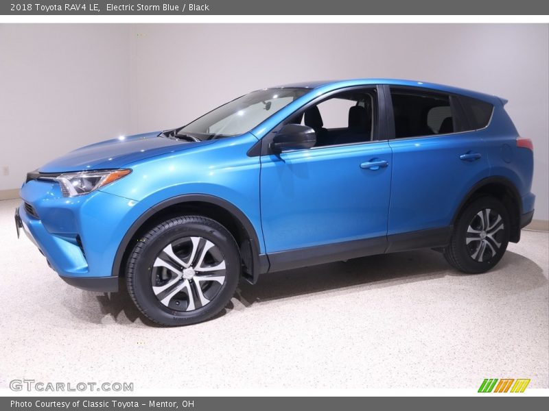 Electric Storm Blue / Black 2018 Toyota RAV4 LE