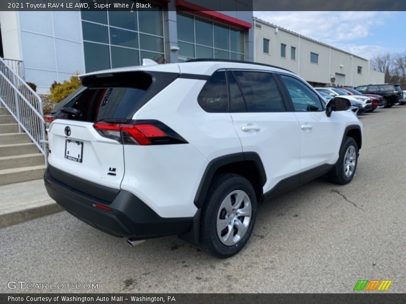 Super White / Black 2021 Toyota RAV4 LE AWD