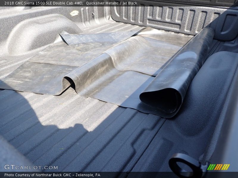 Quicksilver Metallic / Jet Black 2018 GMC Sierra 1500 SLE Double Cab 4WD