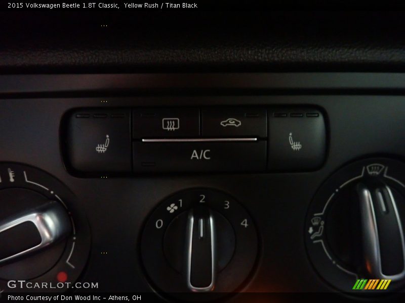 Yellow Rush / Titan Black 2015 Volkswagen Beetle 1.8T Classic