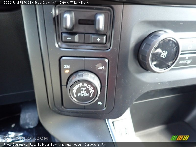 Oxford White / Black 2021 Ford F150 STX SuperCrew 4x4