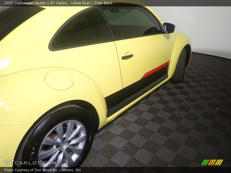 Yellow Rush / Titan Black 2015 Volkswagen Beetle 1.8T Classic