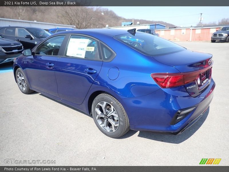 Deep Sea Blue / Black 2021 Kia Forte LXS