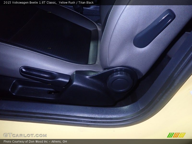 Yellow Rush / Titan Black 2015 Volkswagen Beetle 1.8T Classic