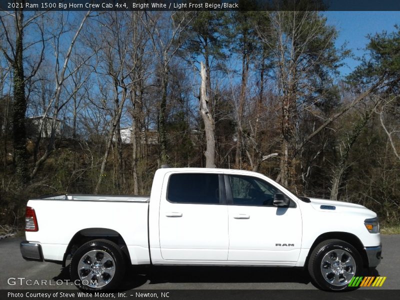 Bright White / Light Frost Beige/Black 2021 Ram 1500 Big Horn Crew Cab 4x4