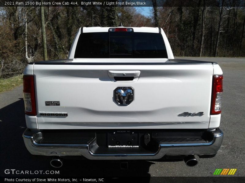 Bright White / Light Frost Beige/Black 2021 Ram 1500 Big Horn Crew Cab 4x4