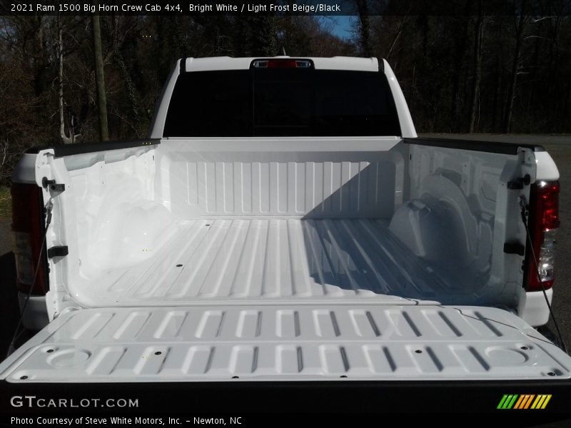 Bright White / Light Frost Beige/Black 2021 Ram 1500 Big Horn Crew Cab 4x4