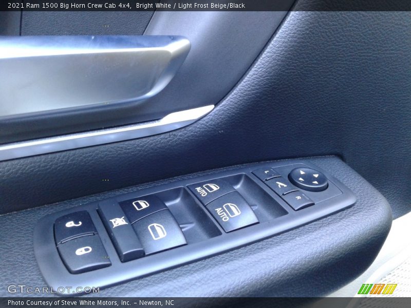 Bright White / Light Frost Beige/Black 2021 Ram 1500 Big Horn Crew Cab 4x4