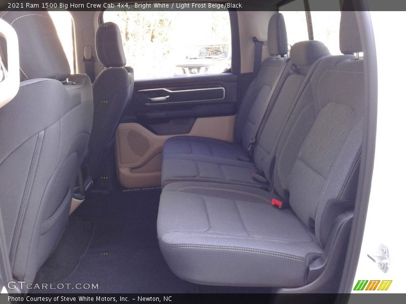 Bright White / Light Frost Beige/Black 2021 Ram 1500 Big Horn Crew Cab 4x4