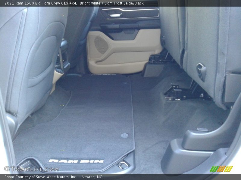 Bright White / Light Frost Beige/Black 2021 Ram 1500 Big Horn Crew Cab 4x4
