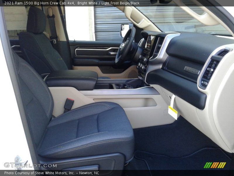 Bright White / Light Frost Beige/Black 2021 Ram 1500 Big Horn Crew Cab 4x4