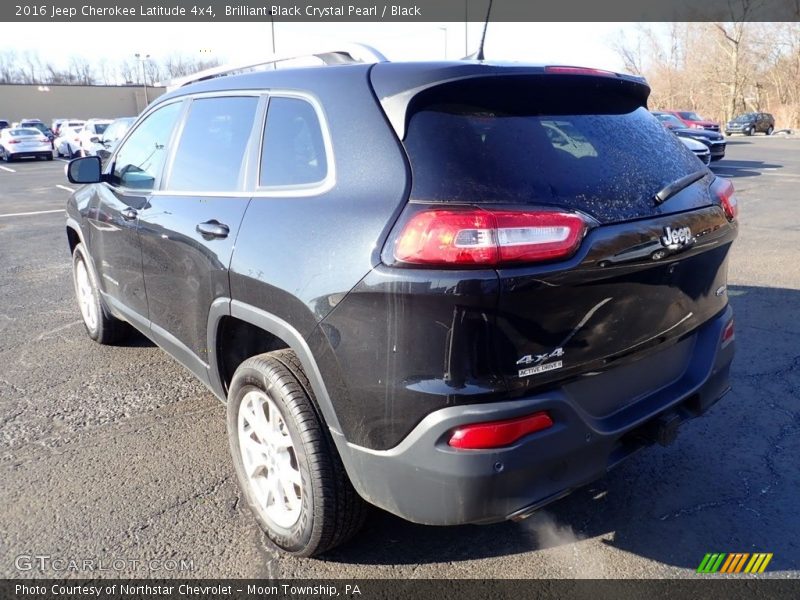 Brilliant Black Crystal Pearl / Black 2016 Jeep Cherokee Latitude 4x4