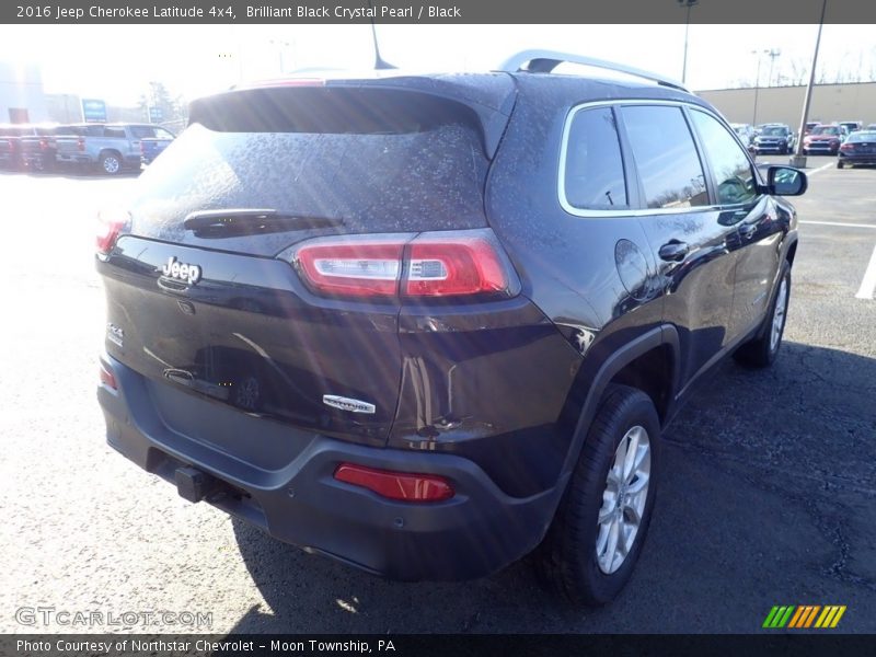 Brilliant Black Crystal Pearl / Black 2016 Jeep Cherokee Latitude 4x4