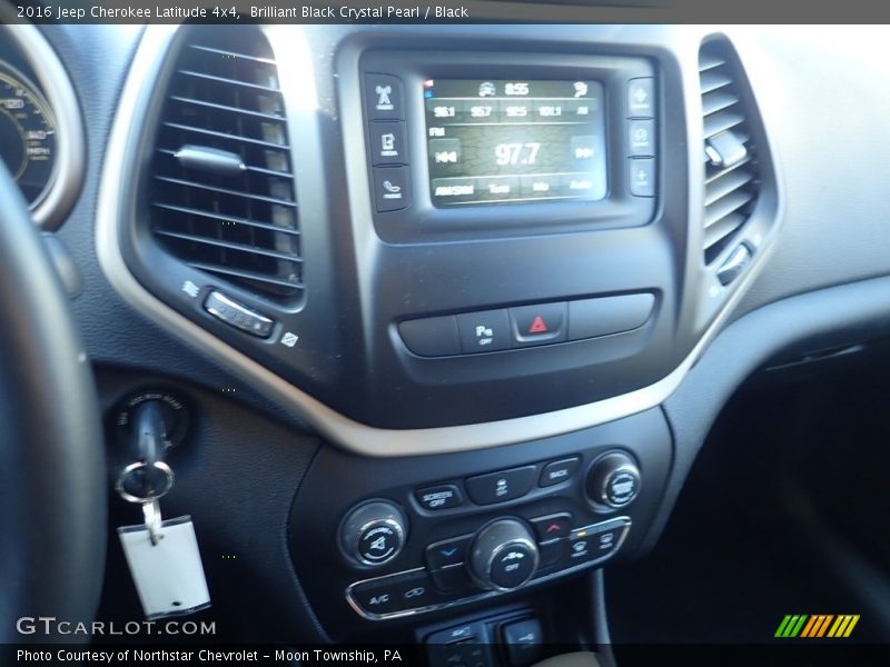 Brilliant Black Crystal Pearl / Black 2016 Jeep Cherokee Latitude 4x4