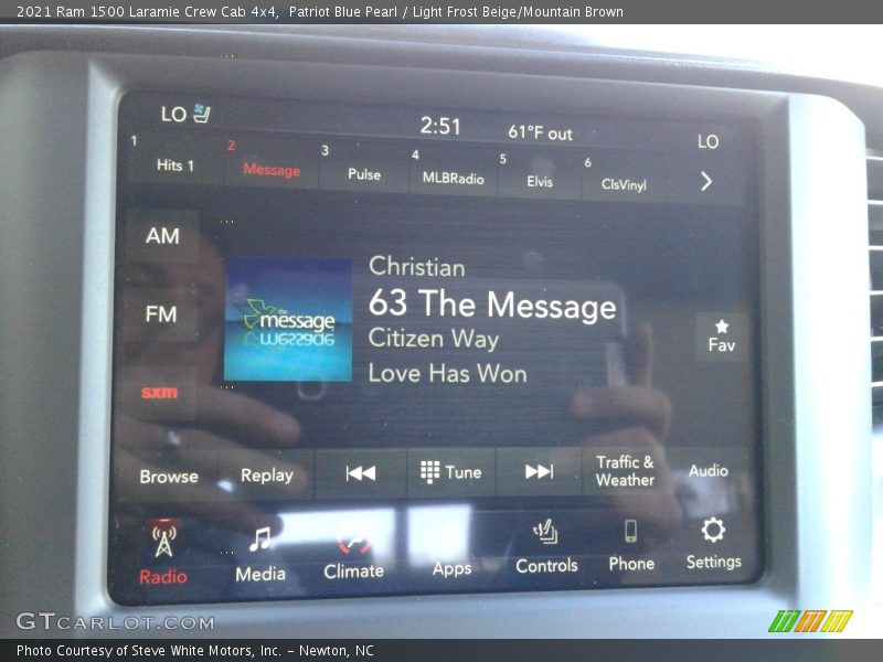 Patriot Blue Pearl / Light Frost Beige/Mountain Brown 2021 Ram 1500 Laramie Crew Cab 4x4
