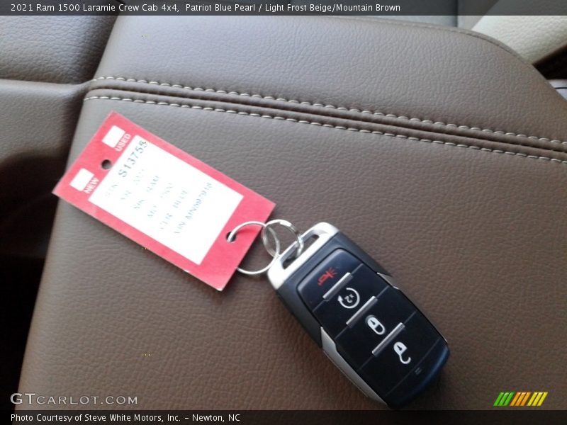 Patriot Blue Pearl / Light Frost Beige/Mountain Brown 2021 Ram 1500 Laramie Crew Cab 4x4
