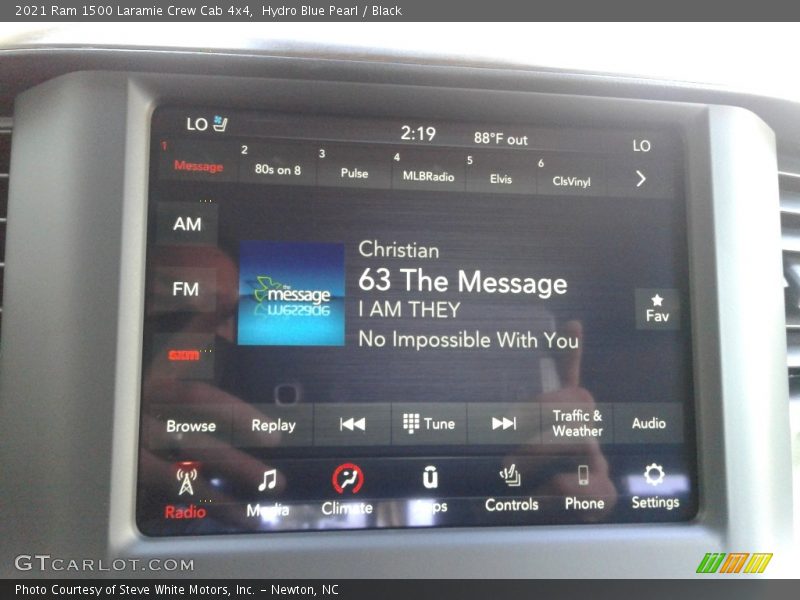 Hydro Blue Pearl / Black 2021 Ram 1500 Laramie Crew Cab 4x4