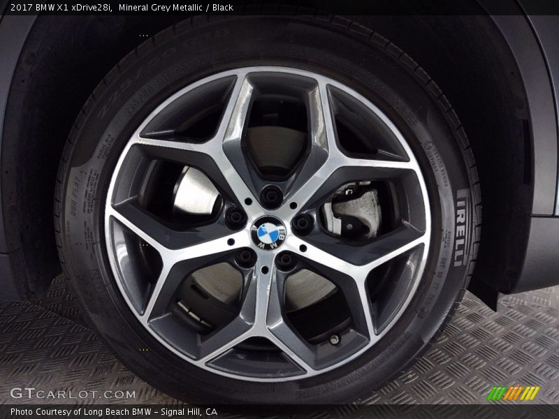 Mineral Grey Metallic / Black 2017 BMW X1 xDrive28i