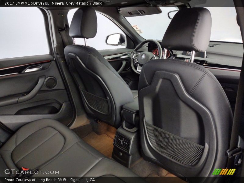 Mineral Grey Metallic / Black 2017 BMW X1 xDrive28i